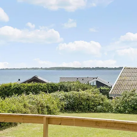 Beautiful In With Wifi Holiday home